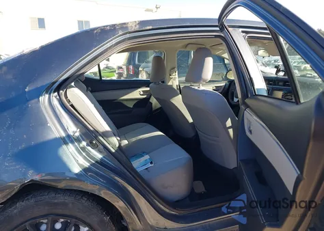 2016 Toyota Corolla Le z USA, uszkodzony, nr VIN 2T1BURHE1GC596866